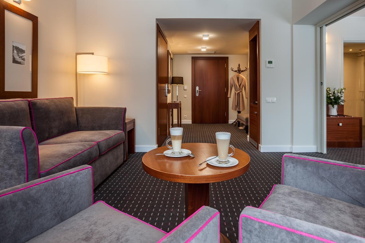 Hotel Spa Dr Irena Eris Krynica-Zdrój Exteriör bild