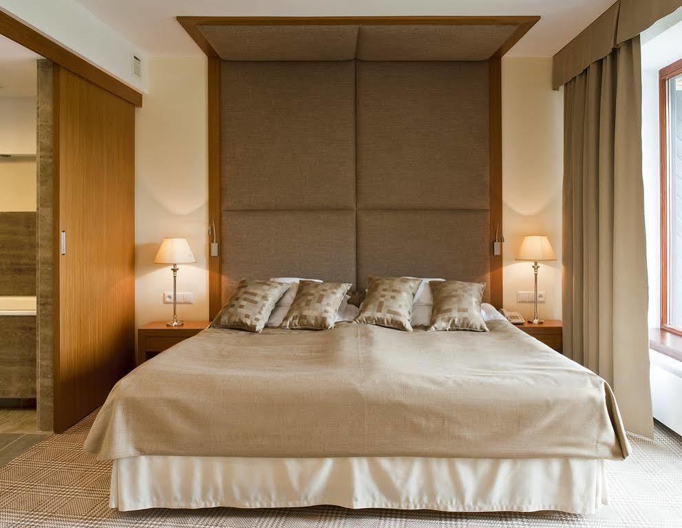 Hotel Spa Dr Irena Eris Krynica-Zdrój Exteriör bild